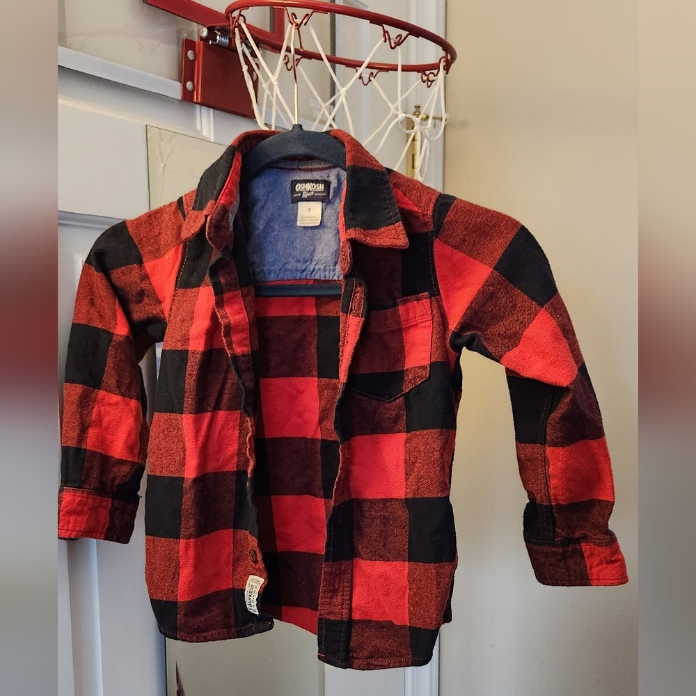 Boys OSHKOSH Buffalo Plaid (red/ black)  long sleeve shirt Size 6